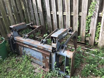 Large bobcat grapple