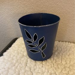 Christmas Deceptive Can 