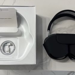 brand new aplle max headphones space gray