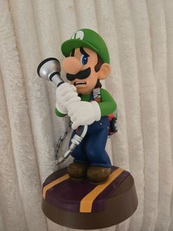 Luigi's Mansion Luigi Statue – Nintendo (First 4 Figures)