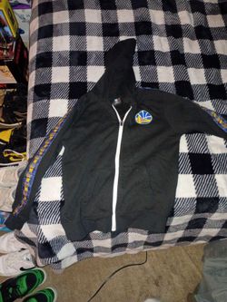 "Golden State Warriors" size medium (10-12) kids Hoodie...