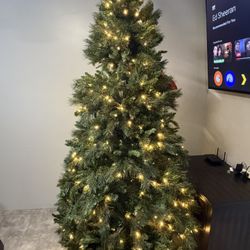 Christmas Tree 7.5 FT