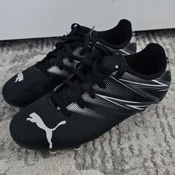 Puma Soccer Cleats, Size 1