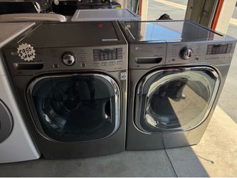 LG Washer And Gas Dryer Set
