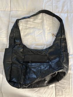 black leather shoulder bag