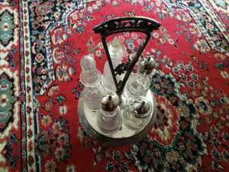 Antique Silver Plated Cruet Set By Meriden Britannia Company With Handled Base Ritating