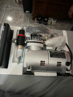 AS18 Airbrush Compressor Kit