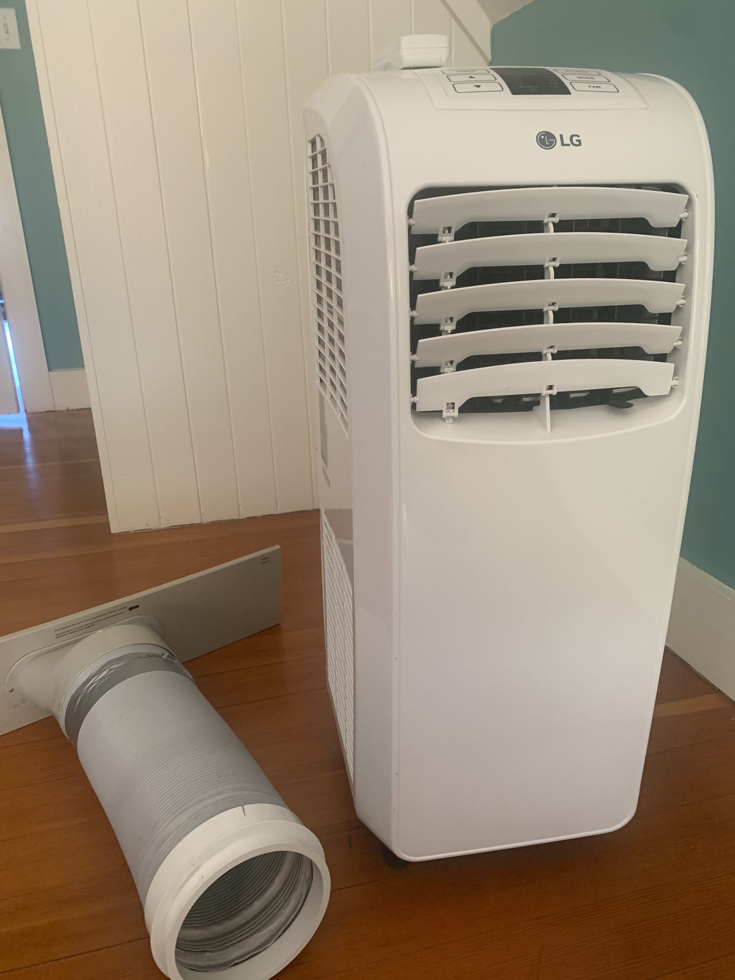 LG Portable AC Unit  With Remote