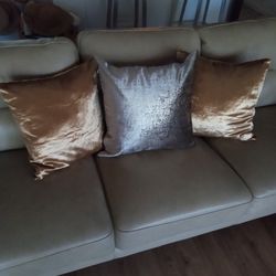 Leather Sofa Excellent Condition 
