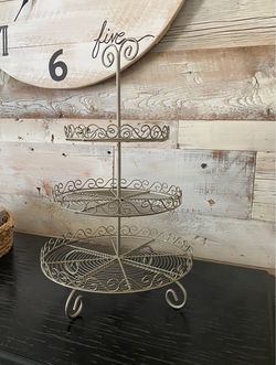 3 Tiered Serving Stand… 19”(H) x 12 Round