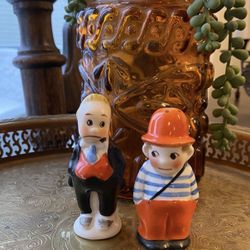 Vintage Salt And Pepper Shakers 