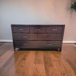 7 Drawer Dresser 