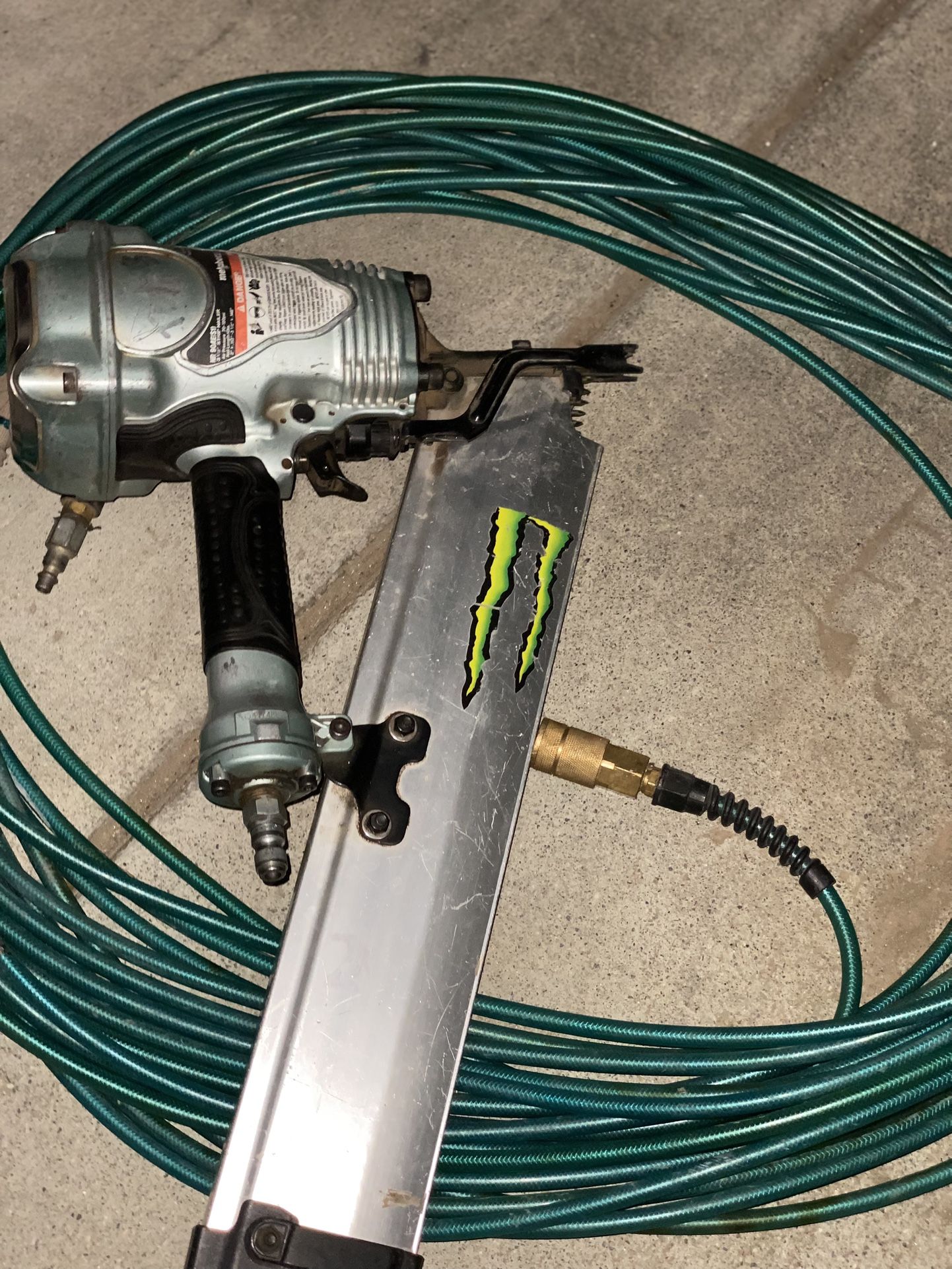 Clavadora Y Manguera 