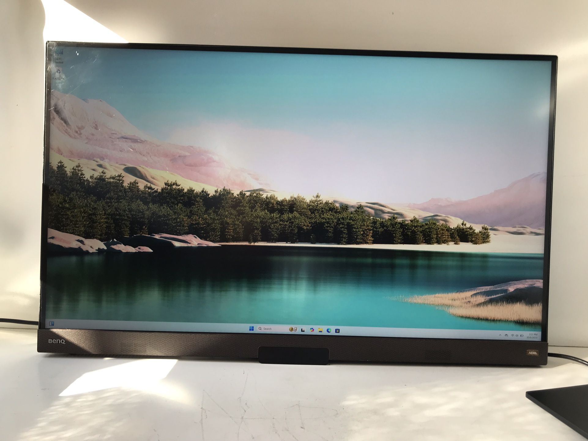 **BenQ EW3280U 32" 4K Ultra HD 3840 x 2160 5ms @60Hz ** *USED TEST IT IN WORKING CONDITION  **Price $ 130 **