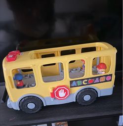 School bus toy