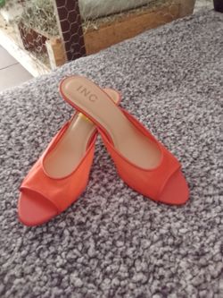 Women's shoes