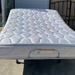 Queen size Sleep Number FlexFit base + mattress