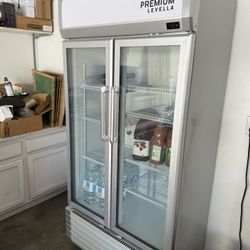 Industrial Clear Glass Door Refrigerator