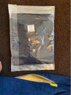 Shaka wear streetwear size L. no major flaws..  $20 — open to reasonable offers.