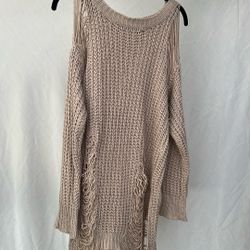 Tictoc Size Medium, Long Sleeve, Distressed, Knitted Shirt