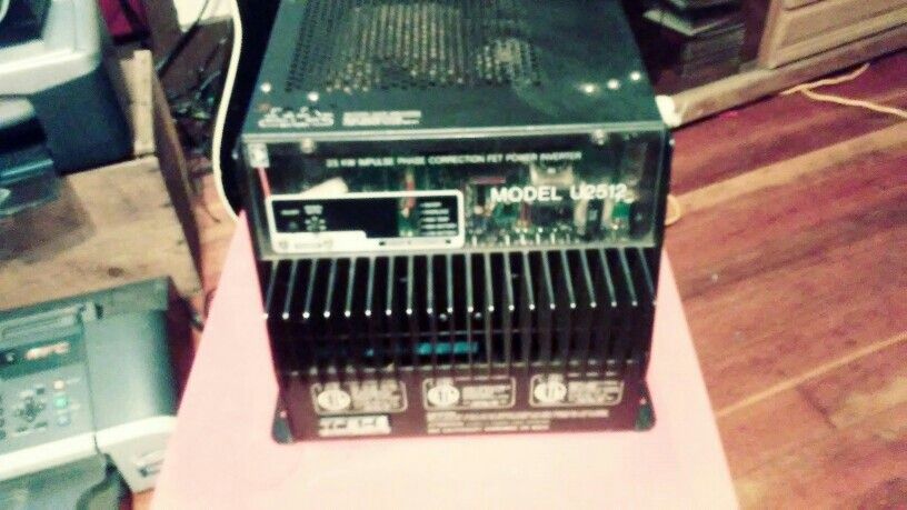 Trace power inverter. Model U2512