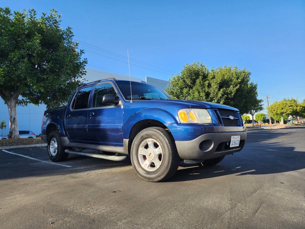 2004 Ford Explorer
