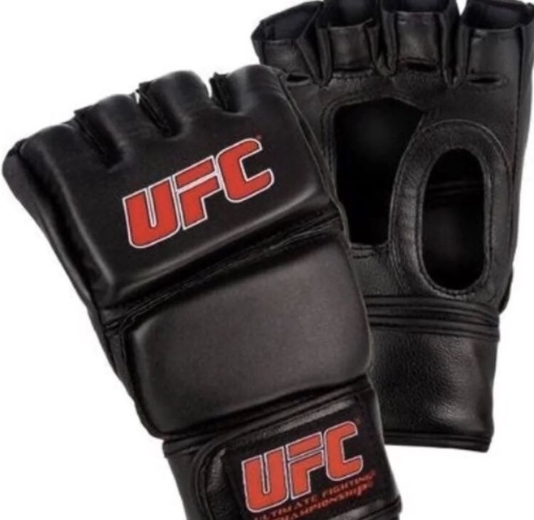 Official UFC MMA Training Gloves (Size L/XL)