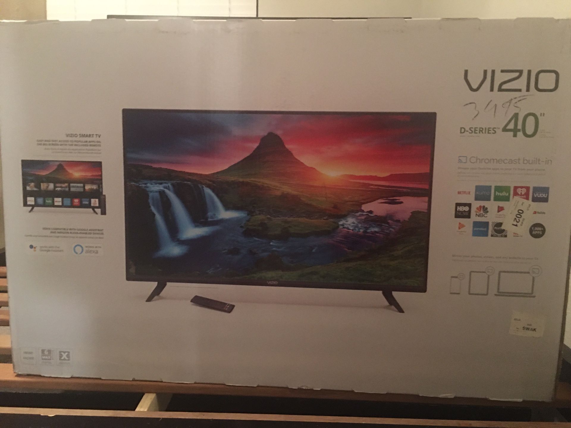 VIZIO 40 inches smart TV