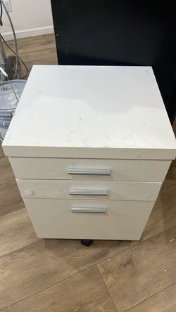 White 3-Drawer Mobile Pedestal Cabinet