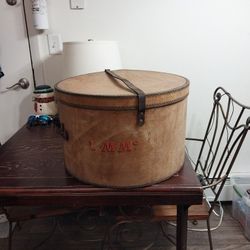 EMMc Vintage Wooden  Hat Case With Leather Handle And Strap