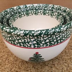 Christmas’s Bowl 3 Piece Set. Furio - made In Italy …. No scratches or chips 🔥 VERY NICE.  