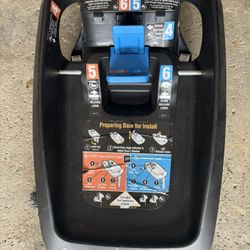 Maxi-cosi Car Seat And Base 