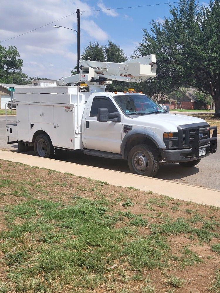 Bucket Truck