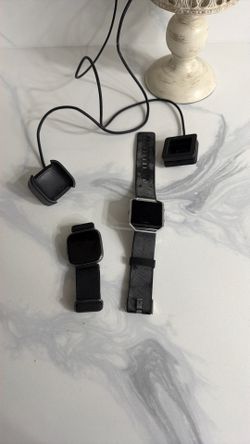 2 Fitbits