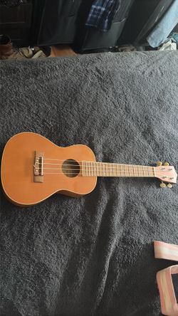 Mitchell Ukelele