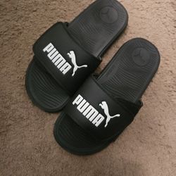 Puma Slides Size 5