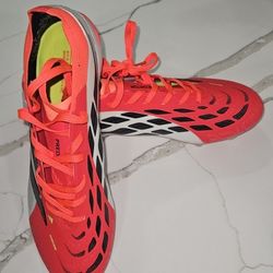 Adidas Predator Soccer Clears Size 9.5