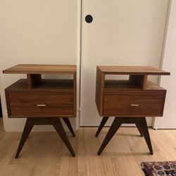 Pair Of Mid century modern nightstands 