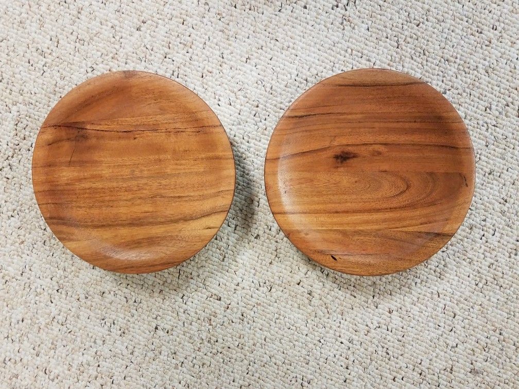 NWT Two Williams Sonoma Providence 8.25in Round Wooden Plates/Platters/Candle Holders