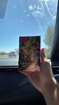 Ascended Hero’s Booster Bundle