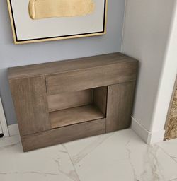 High End Cabinet