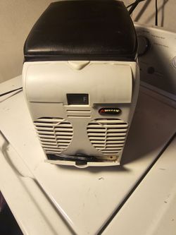 Car Cooler or Warmer-12 v power
