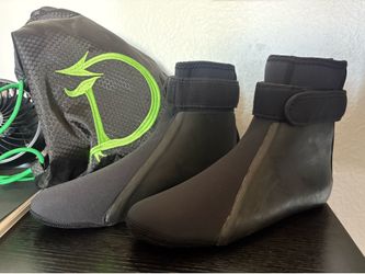 DragonSkin - Stingray Defense - Women’s Swim Booties - Size 7-8
