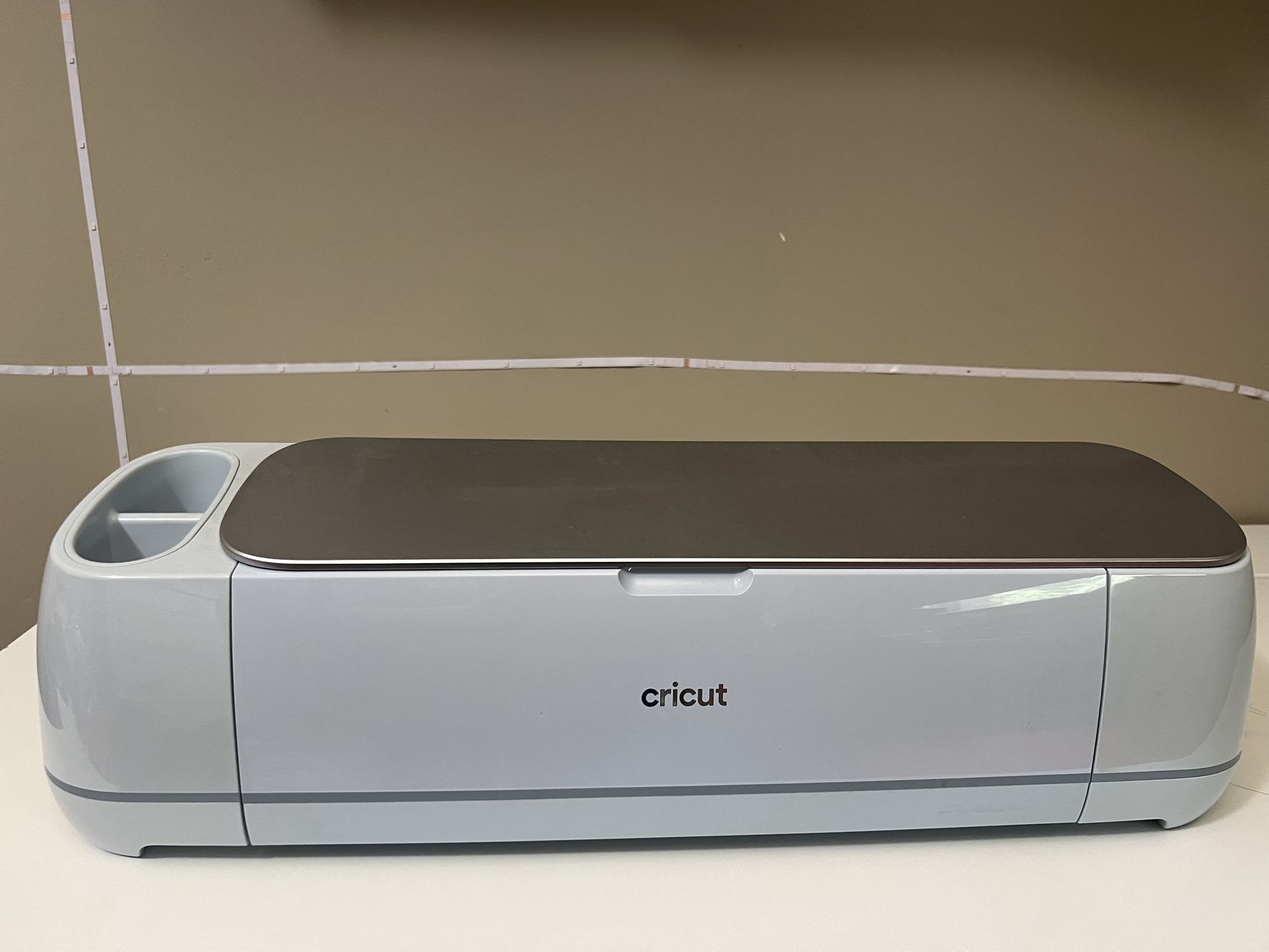 Cricut Maker 3 for Sale in Lake Villa, IL OfferUp