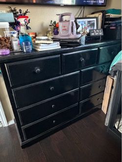 9 Dresser drawer