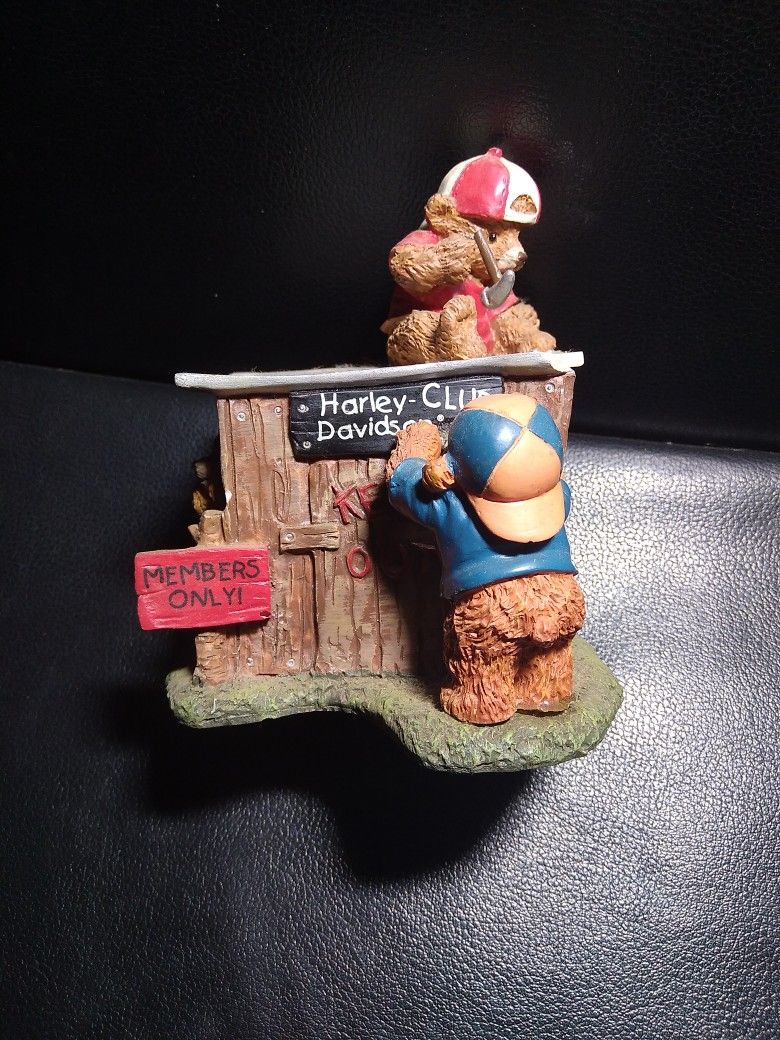 HARLEY DAVIDSON (Collector Members Only Club House) Numbered In Set.