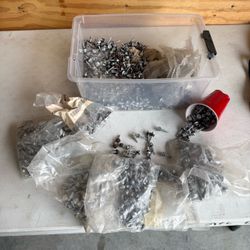 33 pounds of SELF TAPPING SCREWS left over from building a metal building warehouse shop NEW  PICK UP IN DEER PARK 77536
