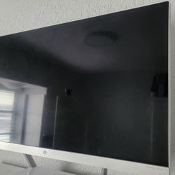 Monitor In Excellent Condition 