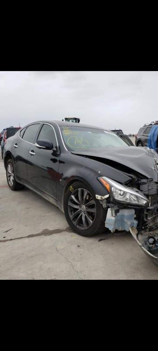 2016 Infiniti Q70 Parts
