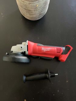 Milwaukee M18 grinder tool only firme precio $85 firme precio